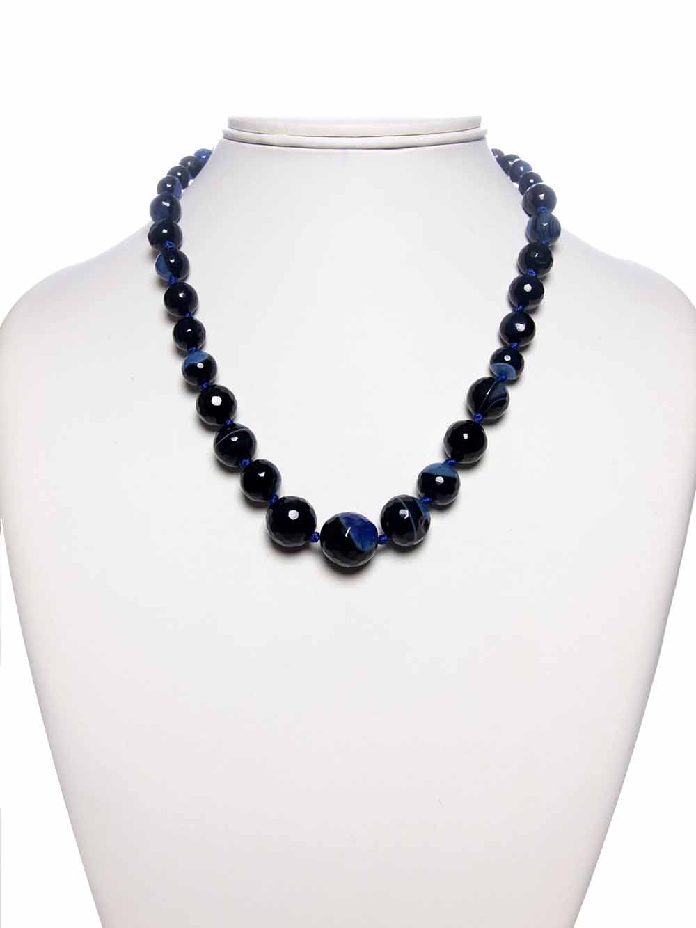 00216.jpg Onyx Semi Precious Stone Necklace Feels Very Secure & Perfect Look - Image 1